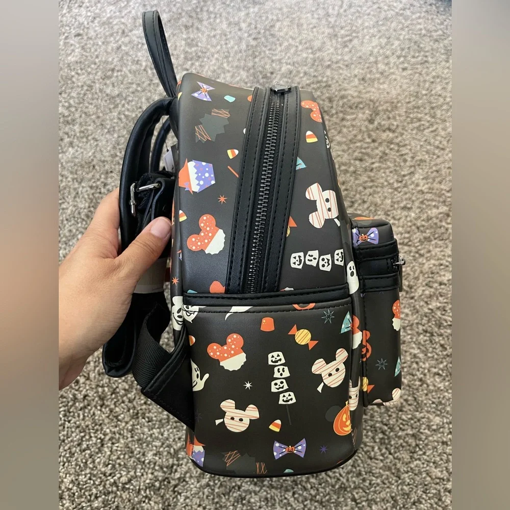 NWT Disney Parks Halloween 2020 Loungefly Mickey Tricks & Treats Snack Backpack